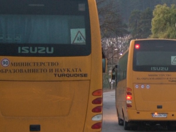 Две автобусни линии ще карат учениците на училище в София.