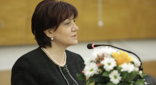 Председателят на парламента Цвета Караянчева отдаде почит на жертвите на
