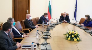 Електронен регистър на желаещите да се ваксинират български граждани ще