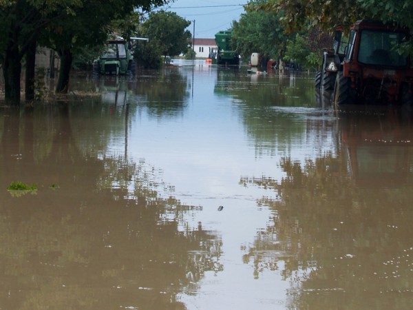 Наводнения в гръцката област Еврос бяха предизвикани след покачване на