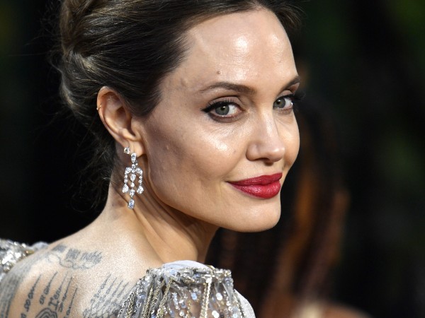 Анджелина Джоли признава, че не знае дали е щастлива.Актрисата казва,