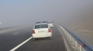 И днес в района на автомагистрала Струма мъглата е изключително