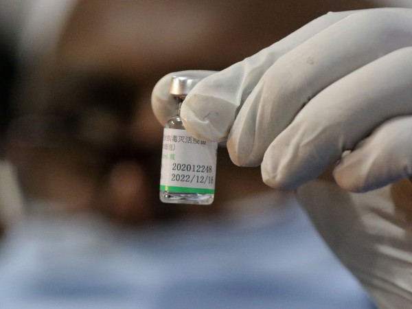 Фалшиви китайски ваксини срещу коронавирус са се продавали в определени