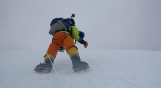 Една мечта е пътешествието на алпиниста Атанас Скатов към К2