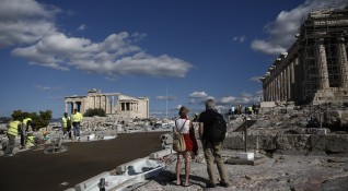 Гърция и Израел възнамеряват да въведат зелен паспорт с който