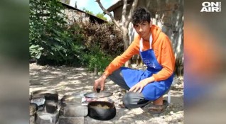 Историята на едно бедно момче от Турция трогна милиони Кулинарните
