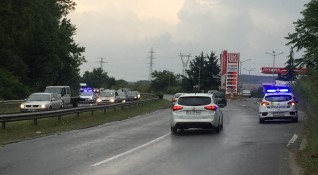 Мощна буря причини сериозни щети в Югоизточна България Ураганен вятър