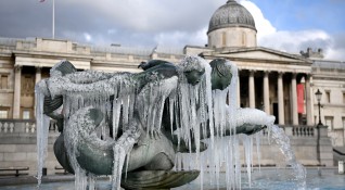 Атмосферен фронт от Сибир донесе рекордни студове във Великобритания В
