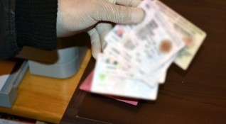 Наплив за български паспорти въпреки пандемията През 2020 година хората