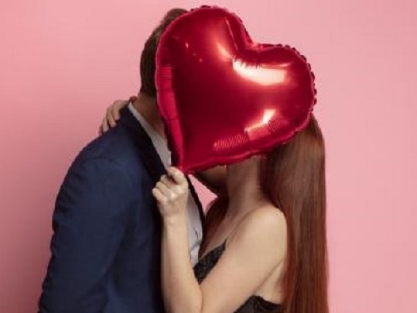 Свети Валентин – Денят на влюбените за някои хора е
