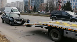 Верижна катастрофа предизвика задръстване на Цариградско шосе в София Пътният