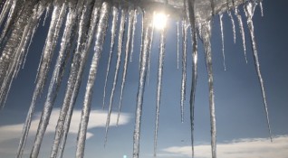 Синоптиците прогнозират затопляне и повишаване на температурите което създава предпоставки