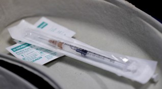 Хиляди хора се ваксинираха срещу COVID 19 в Румъния през уикенда