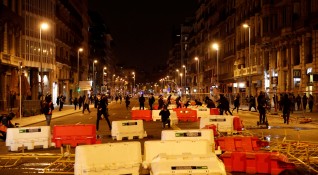 Десет души бяха задържани снощи в Барселона за нападение срещу
