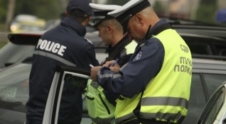Акцията на Пътна полиция срещу шофьорите употребили алкохол и наркотични