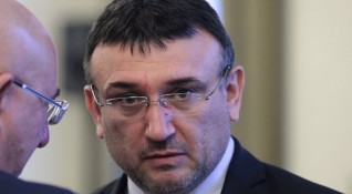 Бившият министър на вътрешните работи Младен Маринов се завръща в