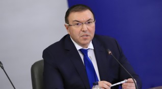 Министърът на здравеопазването проф Костадин Ангелов поздрави българите по повод