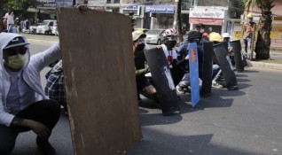 Най малко 18 демонстранти са били убити от силите за сигурност