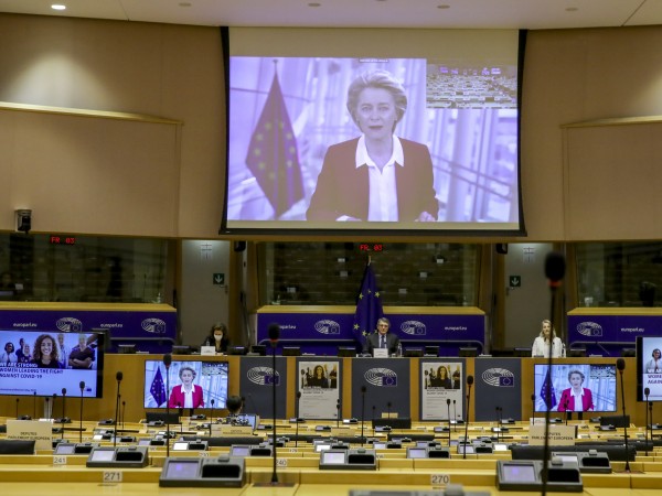 Жените съставят 33% от националните парламенти в Европейския съюз през