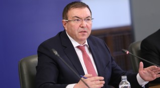 Здравният министър професор Костадин Ангелов проведе двучасово заседание с директори