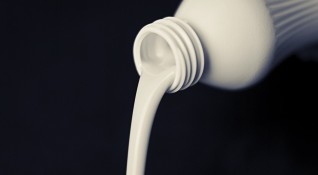 В 82 от пресните млека у нас има добавено сухо