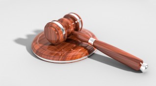 Окръжната прокуратура в Добрич предава на съд двама младежи обвинени