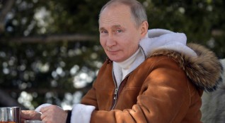 Руският президент Владимир Путин заяви че възнамерява утре да се