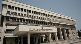 МВнР препоръчва на българските граждани да не пътуват за Малдивите