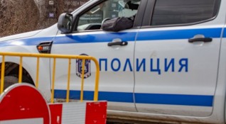 Полицаи от Кюстендил са задържали двама братя на по 30
