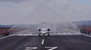 Летищата във Варна и Бургас станаха първите в страната удостоени