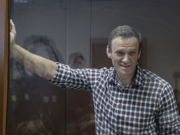 Здравословното състояние на руския опозиционер Алексей Навални е "задоволително". Това