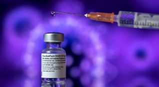 Мъж сигнализира за проблем с COVID ваксинацията в Александровска болница