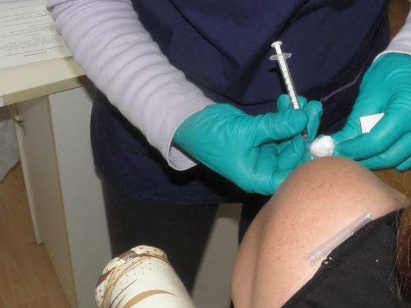 От следващата седмица в Русе започва имунизация срещу COVID-19 на