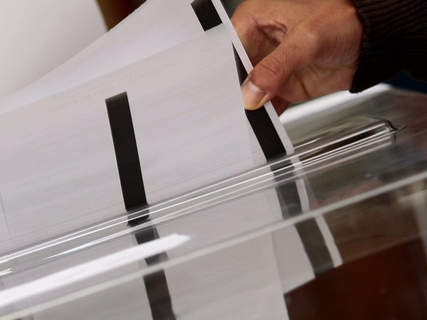 Проблеми с попълването на секционните избирателни комисии в Пловдив и