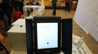 Районната избирателна комисия в Русе съобщи за сериозно нарушение Гласоподавател