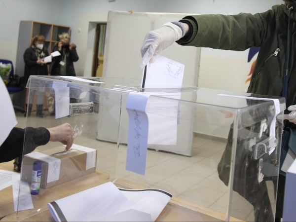 Коалицията ГЕРБ - СДС събира 26,07% от гласовете в изборите