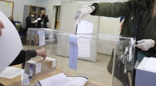 Коалицията ГЕРБ СДС събира 26 07 от гласовете в изборите