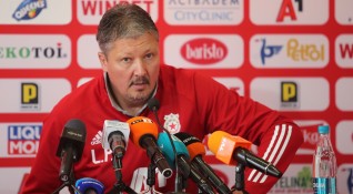 Новият треньор на ЦСКА Любослав Пенев даде първата си пресконференция