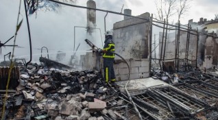 30 бали фураж изгоряха при пожар в сеновал на отец