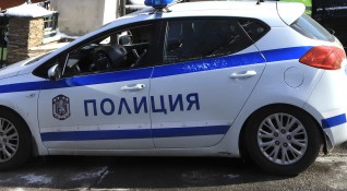 Служители на полицията в Ловеч са задържали жена извършила за
