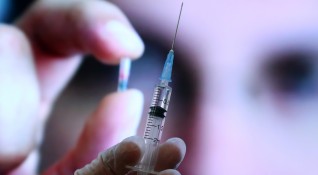 Албания продължава с ваксинацията на населението си срещу коронавируса До