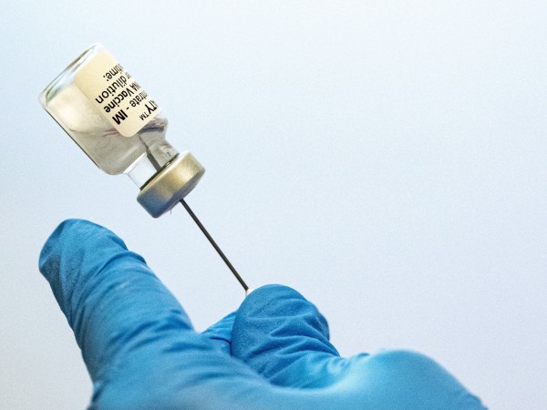 Южноафриканският вариант на Ковид-19 е по-устойчив към ваксината на Pfizer-BioNTech,