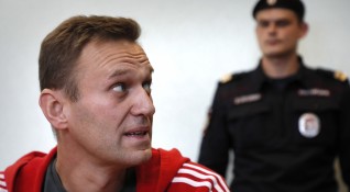 Излежаващият присъда критик на Кремъл Алексей Навални заяви във вторник