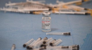 Компанията Модерна обяви че ваксината 1117 срещу COVID 19 е