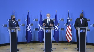 Съюзниците от НАТО започват изтегляне на силите си от Афганистан
