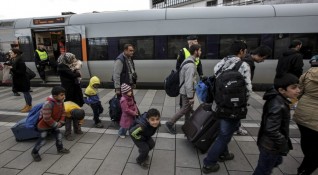 Дания отнема правата за пребиваване на сирийци въпреки призивите на