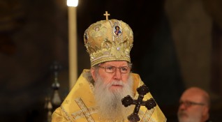 Липсата на главата на Българската православна църква патриарх Неофит на