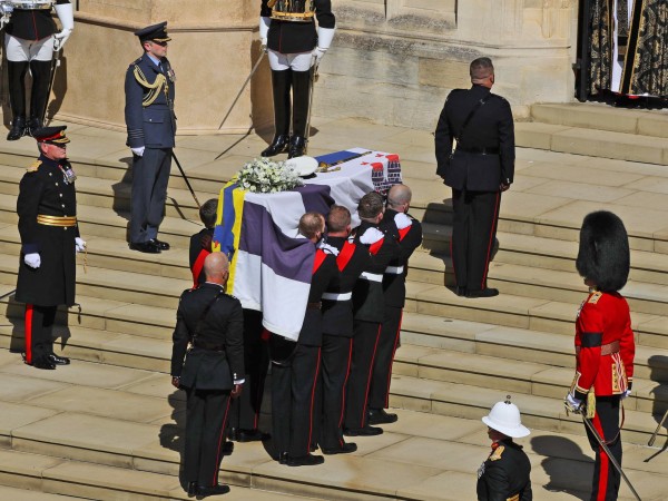 Снимка: БГНЕСКралица Елизабет II се сбогува с покойния си съпруг