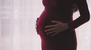 Жените трябва да отложат забременяването докато не отмине коронавирусната пандемия