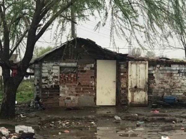 Незаконните ромски къщи в кв. "Партизана" в Стамболийски трябва да